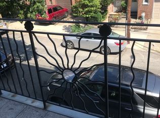 26-42 28th St #4A, Astoria, NY 11102