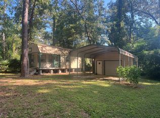 810 Ivanhoe Dr, Woodville, TX 75979