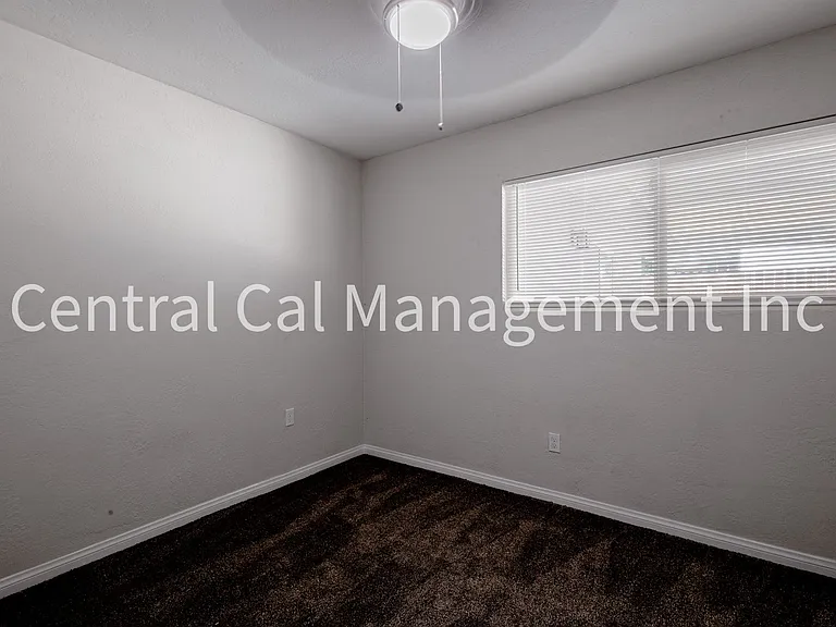 3605 Truman Ave — Photo 9