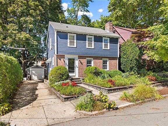 3rd image of 14 Creston Way