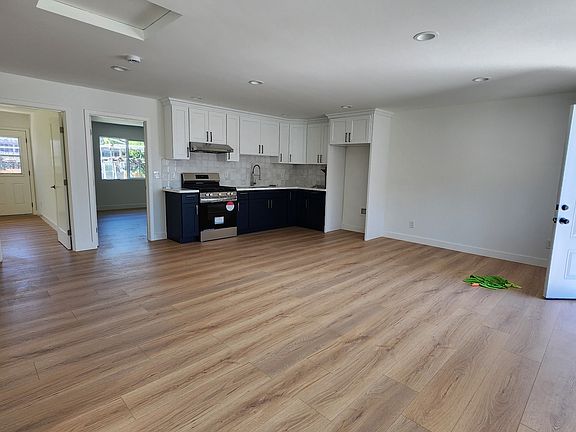 2nd image of 2033 Kwis Ave