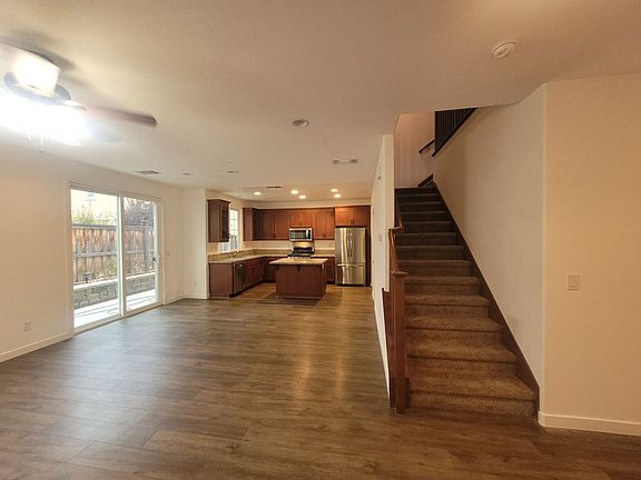 5th image of 3049 Ivy Creek Ln