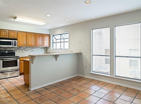 5th image of 3442 Daniel Ave #B2