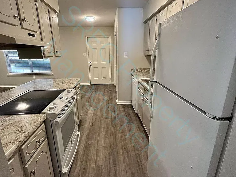 25 Meadowbrook Dr — Photo 12