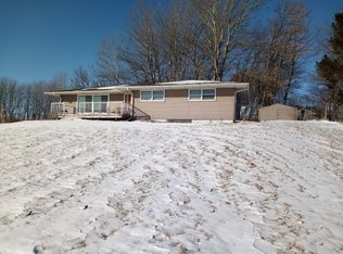 6861 160th Ave, Olin, IA 52320