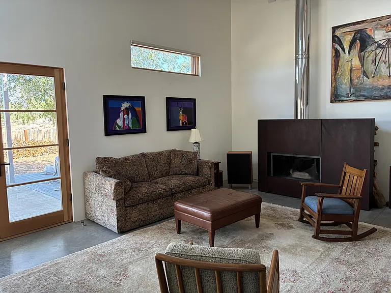 314 Spruce Ln #A — Photo 3