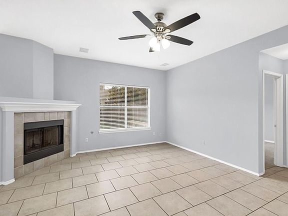 4th image of 1007 Mohican St