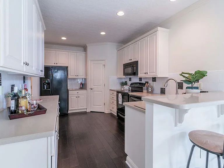 7518 Acela St — Photo 26