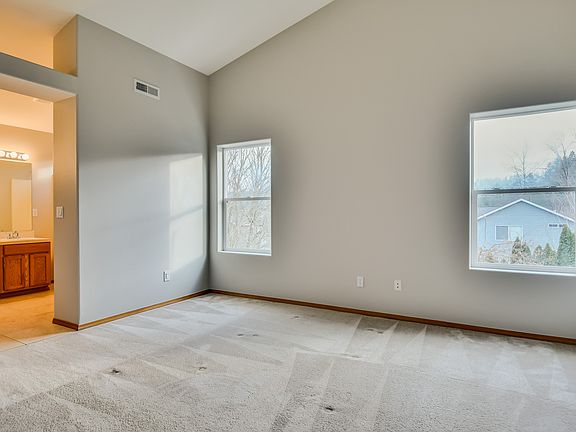 5th image of 17654 SW Dodson Dr
