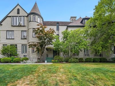 5927 Howe St APT B1, Pittsburgh, PA, 15232
