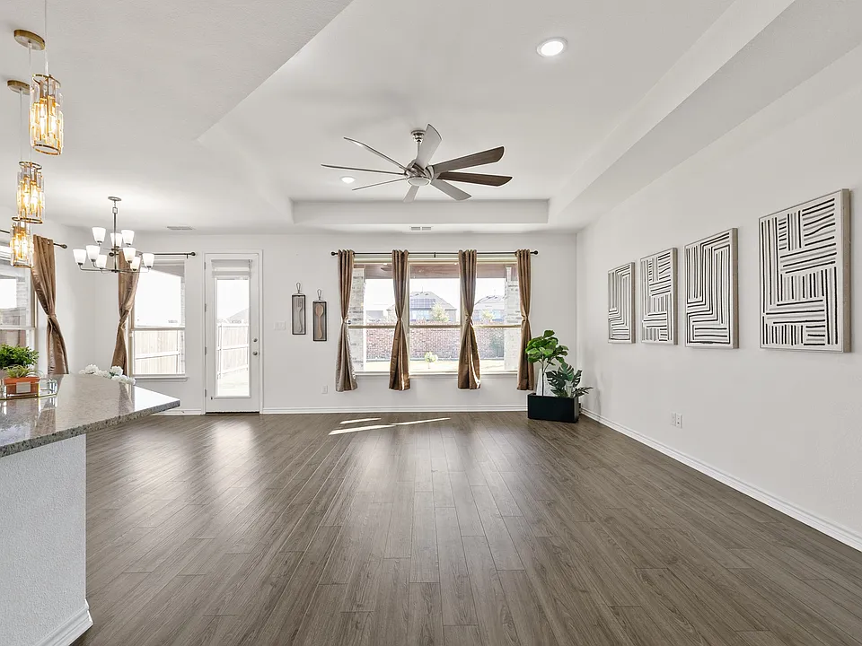 4208 Wood River Trl