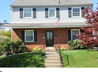 6912 Lawnton St, Philadelphia, PA 19128