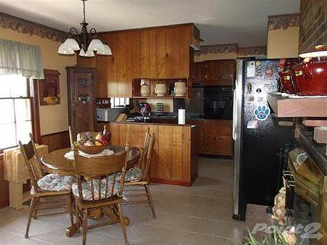 5th image of 1220 Meadow Ln