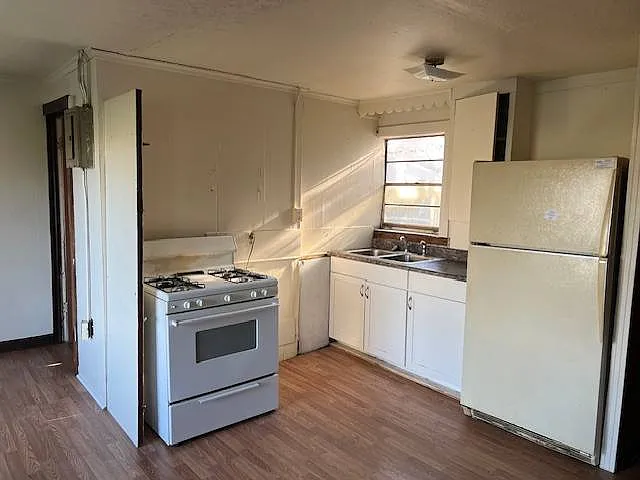 1248 Bausher Ct NW — Photo 5