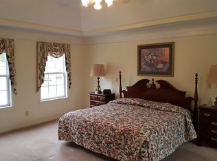 1808 Valley Vista Ct, Columbia, MO 65203