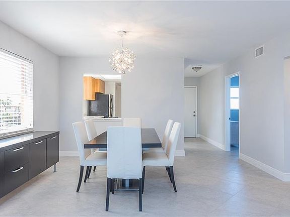 5th image of 1819 Shore Dr S APT 218