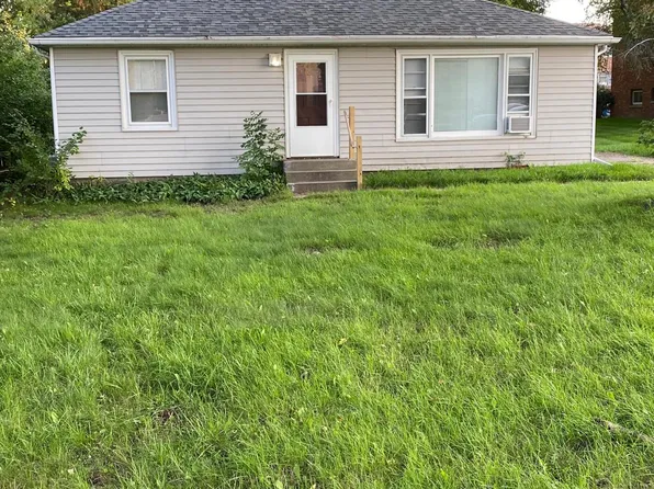 1624 County Road B W, Roseville, MN 55113