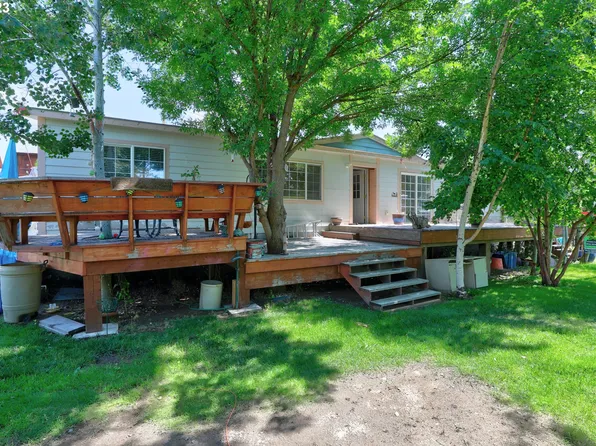 140 NW Airport Way, Dufur, OR 97021