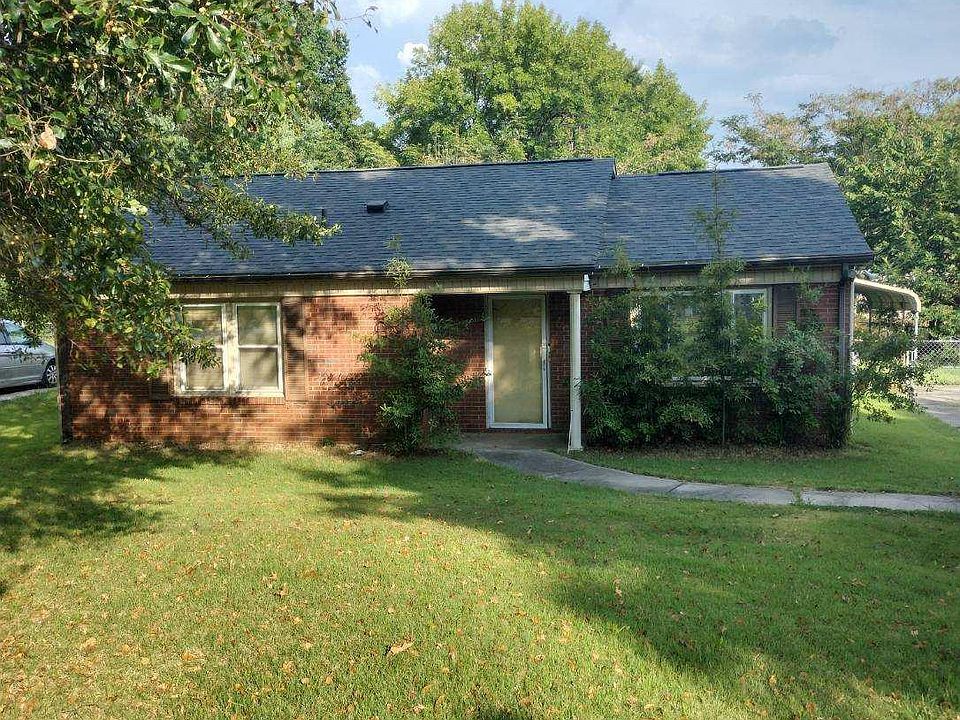 1st image of 647 Fawnbrook Ln