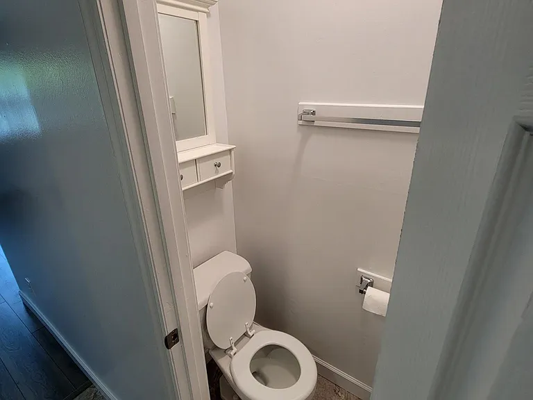 2221 Colony Dr SW — Photo 7