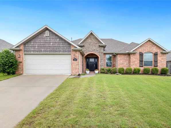 2864 W Featherock Way, Fayetteville, AR 72704