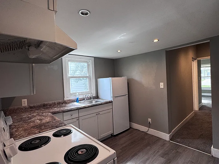 120 Adams St #2 — Photo 17