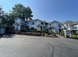 514 Maple Ave APT 101, Snohomish, WA 98290