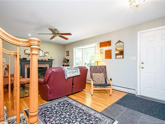 3rd image of 88 Tuckahoe Dr