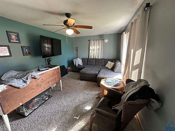 4th image of 455 4th Ave