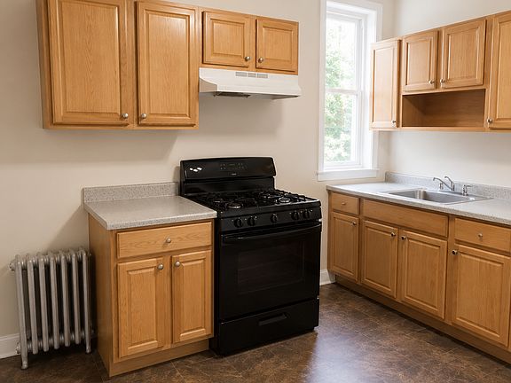 5th image of 17-19 Vernon Ave #1R