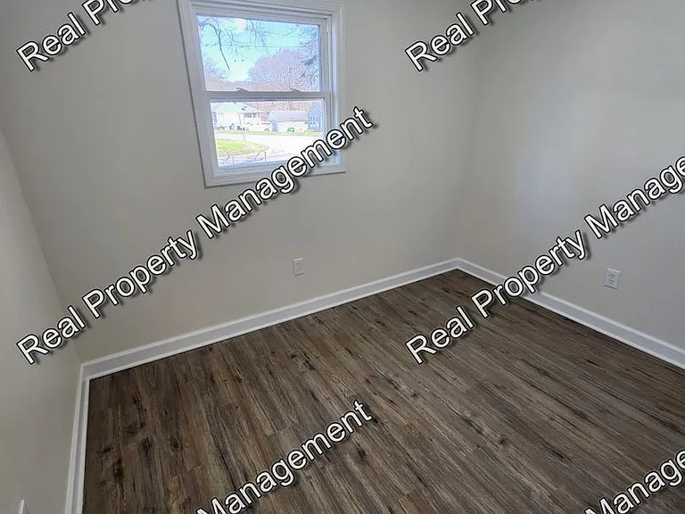 2830 Grand Blvd — Photo 7