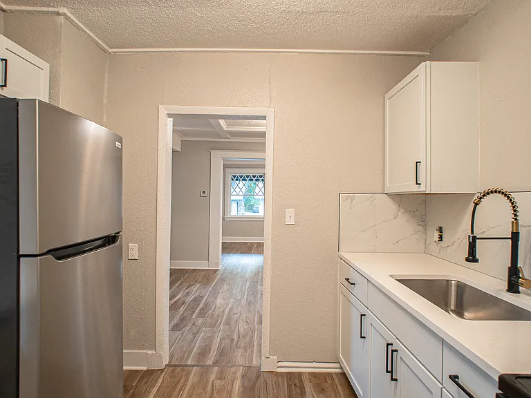 3417 Bellefontaine St — Photo 7