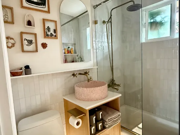 (undisclosed Address), San Diego, CA 92109