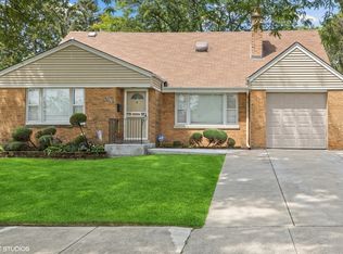 1256 Mandel Ave, Westchester, IL 60154