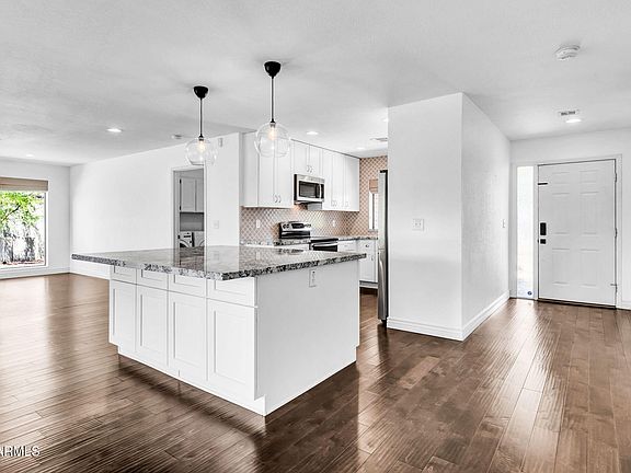 4th image of 5219 E Winchcomb Dr