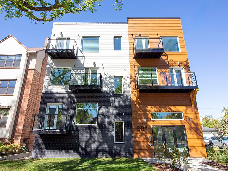 881 Grosvenor Ave — Photo 35