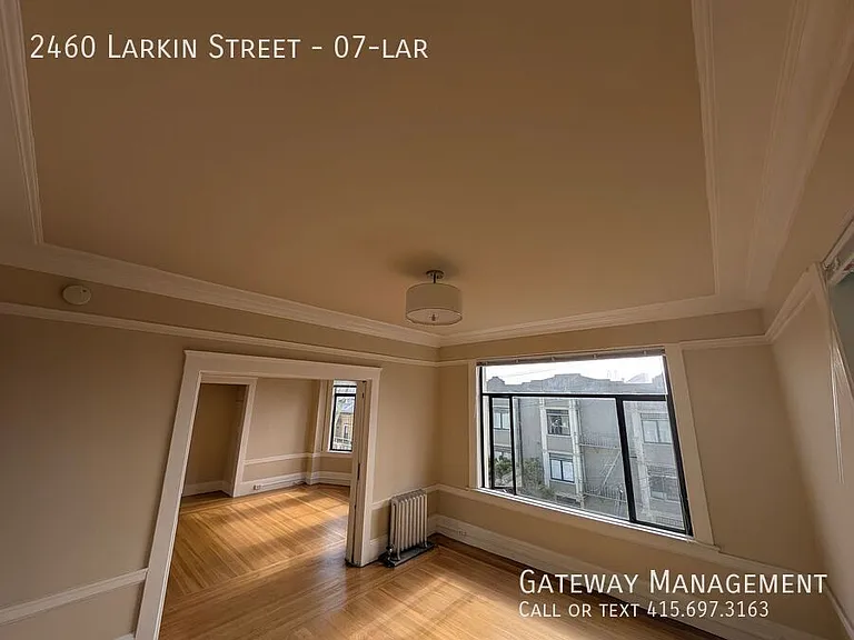 2460 Larkin St #7 — Photo 12