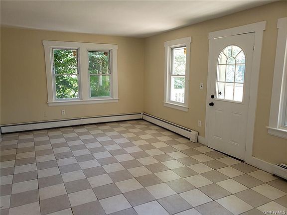 2nd image of 23 Boulder Ave