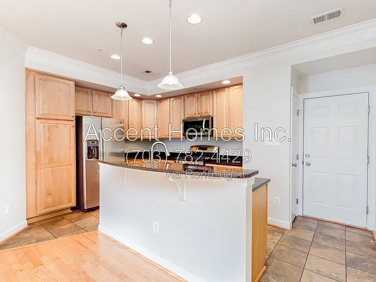 5675 Harrington Falls Ln #G — Photo 10