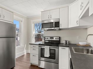 (Undisclosed Address), Amesbury, MA 01913