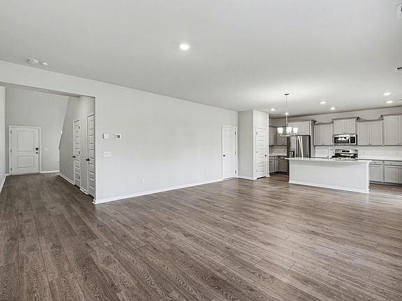 5th image of 219 Cypress Preserve Blvd