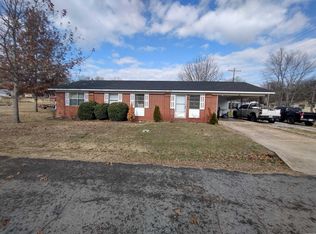 801 Clarence St, Mountain View, AR 72560