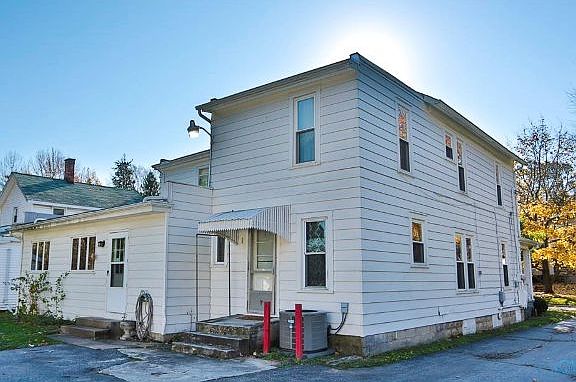 5th image of 216 Liberty St