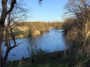 23497 Thrush Ave, Mason City, IA 50401