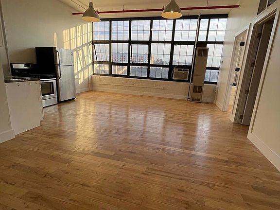 3rd image of 205 McKibben St #3R