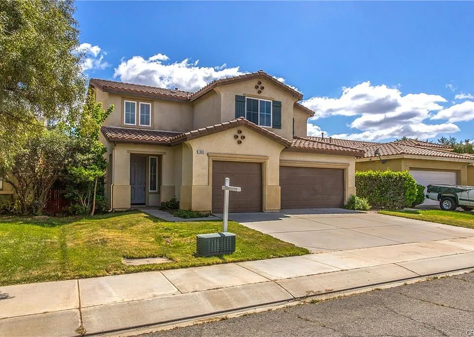 1683 Midnight Sun Dr