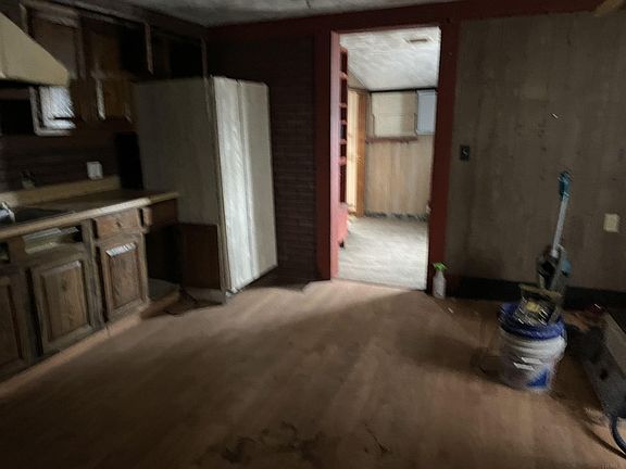 4th image of 212 W McDonald St