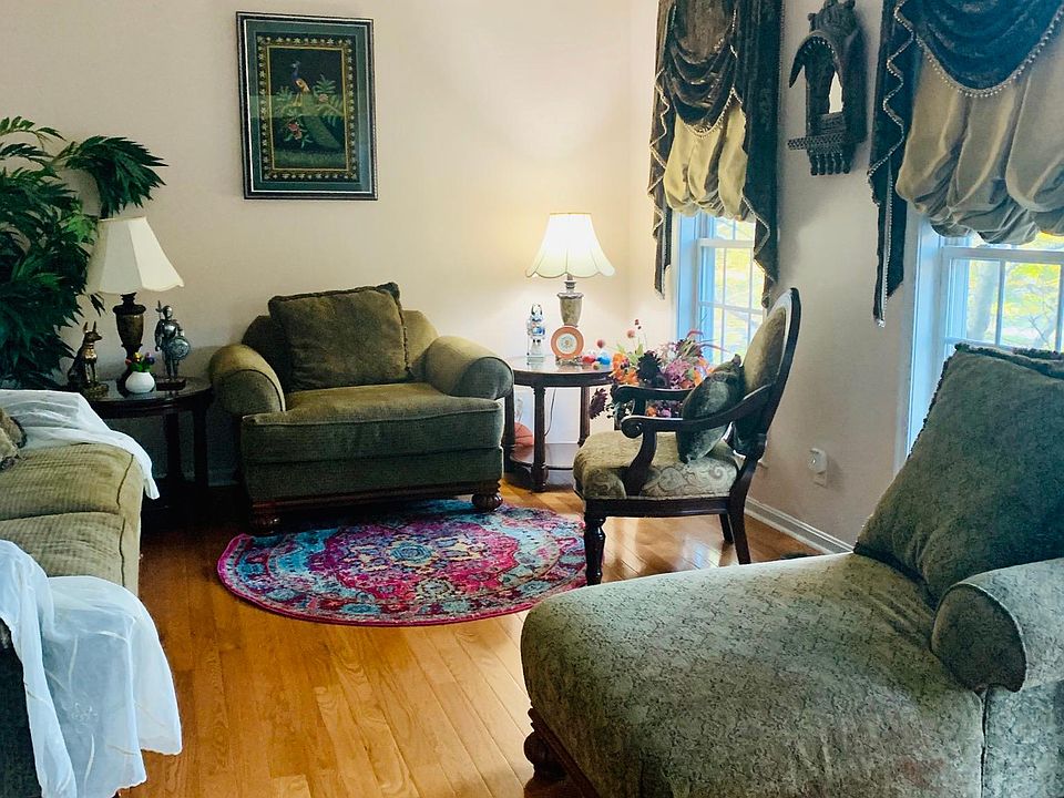 1st image of 37 Prospect Hill Blvd #37