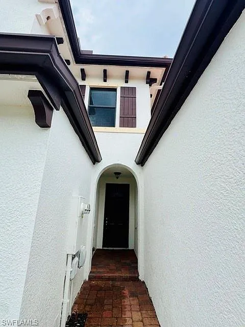 3 bed, 2.5 bath, 1804 sqft, $2,595 — Photo 2