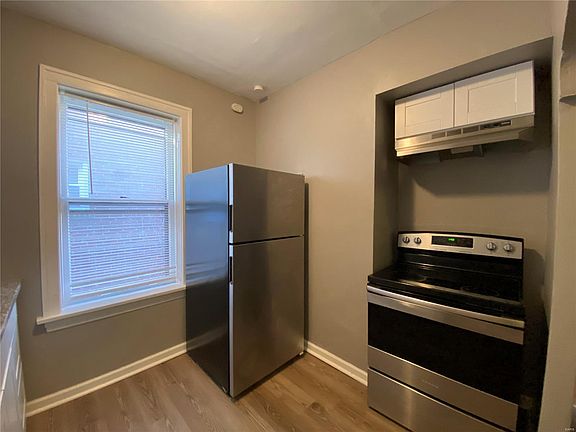 5th image of 4018 Hydraulic Ave
